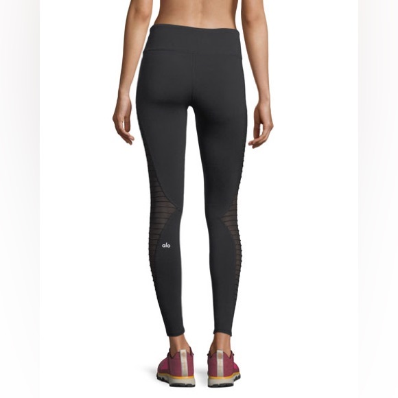 Alo Luminous Mesh Pintuck Performance Leggings Black Size Small - Picture 4 of 9